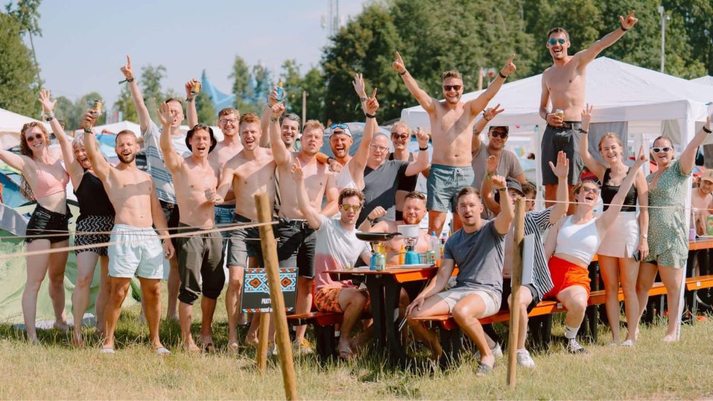 GUÍA FRIENDSCAMP DEFQON.1